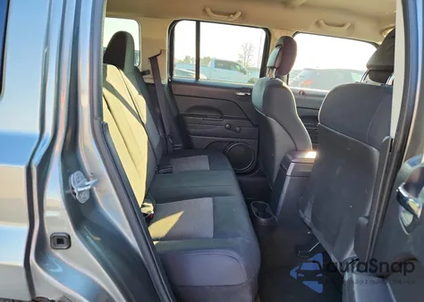 2013 Jeep Patriot Sport z USA, uszkodzony, nr VIN 1C4NJPBA0DD192620